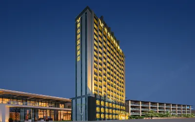 Vienna International Hotel (Guangzhou North Station Huadu Square Subway Station) Hotel in zona Guangzhou Institute of Railway Technology (Baixing Road)