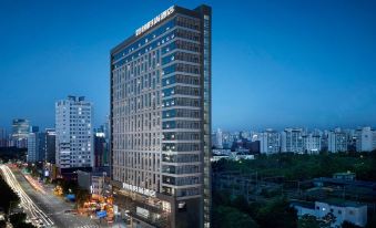 Miaona Fashion Hotel