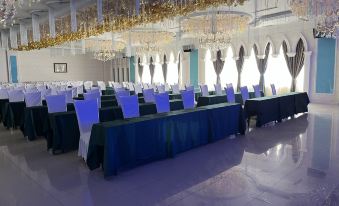 Mitsubishi Hotel, Zhongqi, Urad