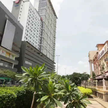 Monaco Hotel Hotels near MMU Cyber Park