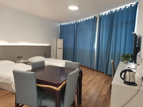 Shuguang Fashion Hotel (Mingzhu Road Shop) - Inns