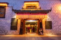 Lhasa Chijiang Larang Historic Hotel (Bakuo Street Jokhang Temple Branch)