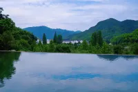 Narada Luojiayuan Resort Hoteles en Pujiang
