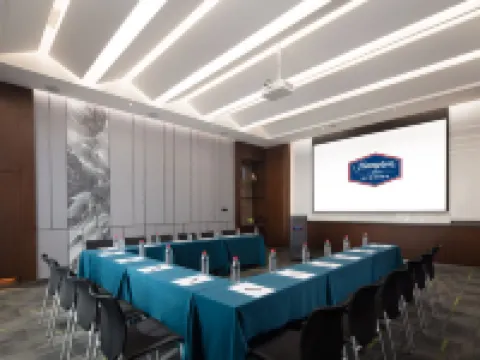 Hampton by Hilton High-speed Railway Station Hoteles en Handan