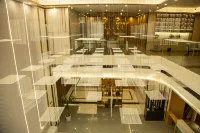 Bailan Hotel (Xiao Administrative Avenue People's Hospital) Hotel di Provinsi Xiao