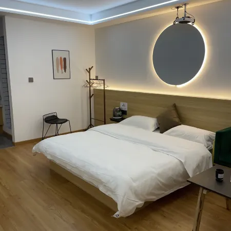 Xiaomi Homestay (University Town) Отели рядом с достопримечательностью «Большой рынок для общины»
