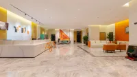 Chonpines Hotel (Yuncheng South Wind Square Dekuang)