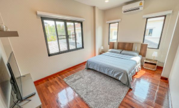 Chiang Mai Central 5 Bedrooms Private Pool Villa - Housity