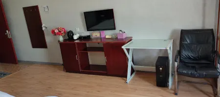 Meiqi Business Hotel