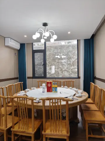 Pingjiang Fushou Mountain Baiyun Mountain Villa