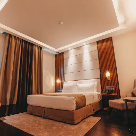 Best Western PLUS Runway