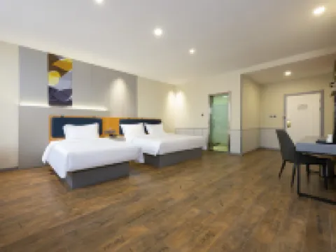 Ease Hotel (Jinzhong Taigu Second People's Hospital) Hotels in Jinzhong