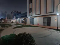 manshang Zhicheng Holiday Manor (Rongcheng Baiyangdian High-speed Railway Station)