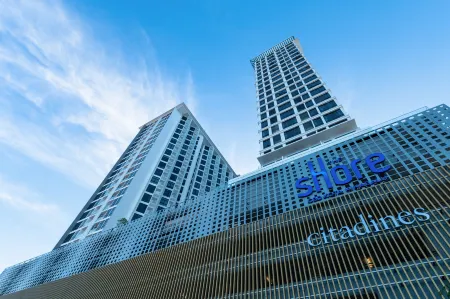 Grace Suite @ The Shore Kota Kinabalu Отели в г. Остров Гайя