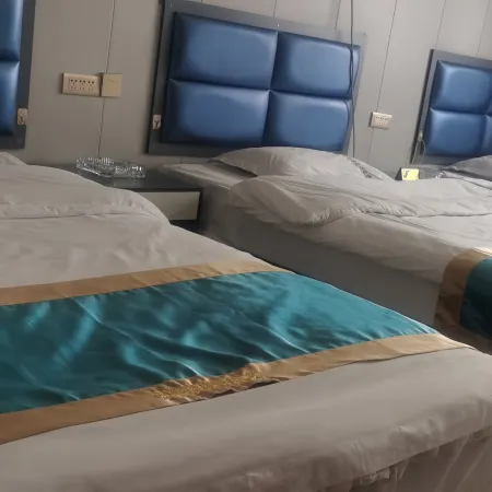 Dingqing Hongxin Business Hotel