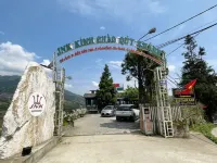 JK Sapa Homestay & Swimming Pool Hotels near Ta Phin Village