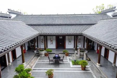 Huixiang Elegant Architecture