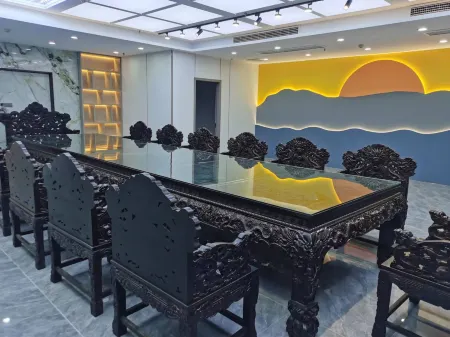 Qin Tian Hotel Отели рядом с достопримечательностью «Anji Library»