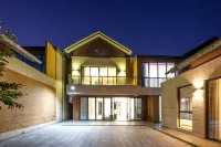 Push-Door-to-Sea Villa