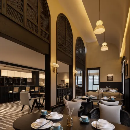 Foreign Impression Holiday Hotel (Changsha Wuyi Square Branch)