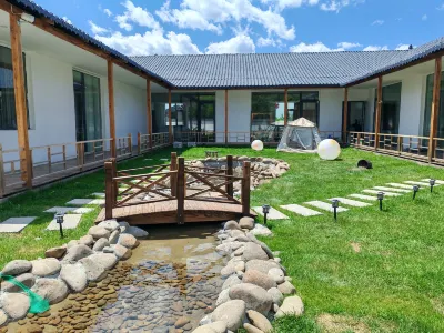 The Neighbor's Courtyard Hotels in Antu