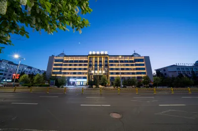Royal Maple Hotel (Chengjisihan Square Branch) Hotels in Hulunbuir