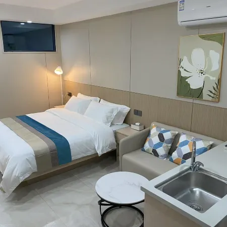 Le Meiju Hotel, Jinjiang International Airport, Quanzhou (Sunshine Night Market)