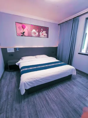 โรงแรมอีฟนิ่งเฟิงหลิน เซี่ยงไฮ้ โรงแรมใกล้มหาวิทยาลัยเทคโนโลยีประยุกต์เซี่ยงไฮ้เฟิงเซียนสนามกีฬา