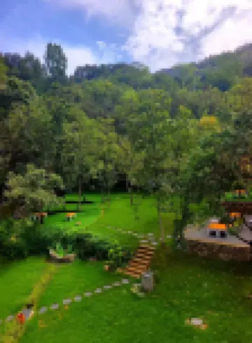 摘星島民宿（翠華山景區店） 雙龍戲珠紋太平缸附近的飯店