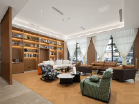 Yangzhou Zhongxing International Hotel (Municipal Government Store)