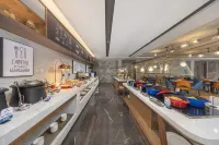 Kyriad Hotel (Flagship Store of Wuyue Plaza, Xining Economic Development Zone)