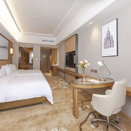 Vienna International Hotel (Loudi Stadium)