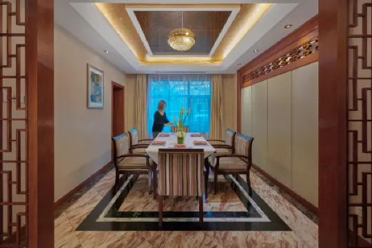 Fragrant Hill Empark Hotel