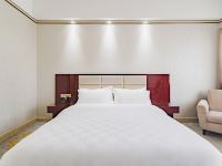 惠州大亚湾中海酒店 - 经典大床房