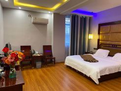 Tengchong Junli Hotel
