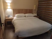 Guifan Tianyin Guesthouse Hotels in Chongyi