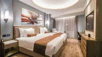 Shaoxing Xianheng Grand Hotel (Lu Xun's hometown Yintai store)