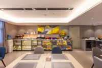 Homeinn Selected Hotel (Xining Daxin Street Night Market Mojia Street)