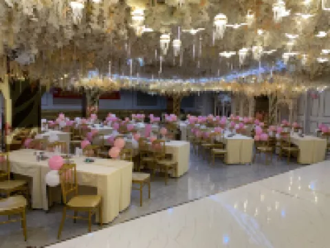 Squirrel Smart Hotel Hotels in You County