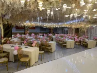 Squirrel Smart Hotel Hotels in You County