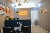 Beautiful Time Light Luxury Art Apartment