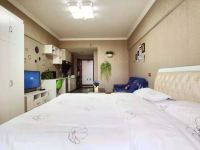 双树公寓酒店(长沙创世纪广场店) - 舒适大床房