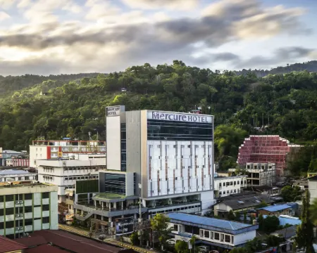 Mercure Jayapura Hotels in Gurabesi