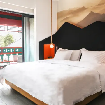 Jinshanling Great Wall Hotel