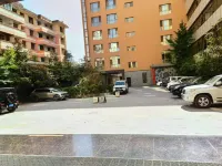 Lan Tian Hotel - parking