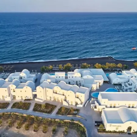 Costa Grand Resort & Spa Отели рядом с достопримечательностью «Черный пляж»