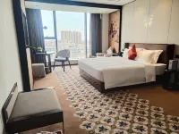 Paco Ya Hotel (Zhanjiang Guomao People's Square) - balcony