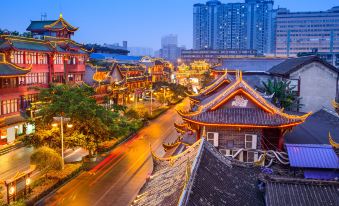 Wenjun Courtyard Hotel (near metro station, English-speaking service, travel agency)
