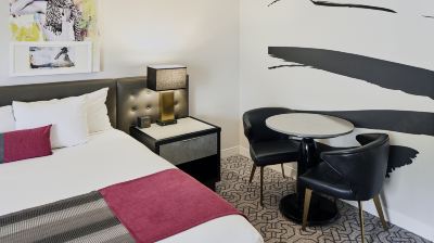 ウルトラヒップルーム キングサイズベッド シティビュー プラネット ハリウッド リゾート&カジノの写真