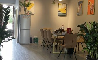 Shanghai Yijia Boutique Theme Apartment National Convention and Exhibition Center Hongqiao Shop